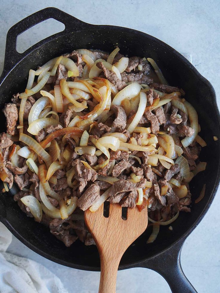 Bistec Encebollado