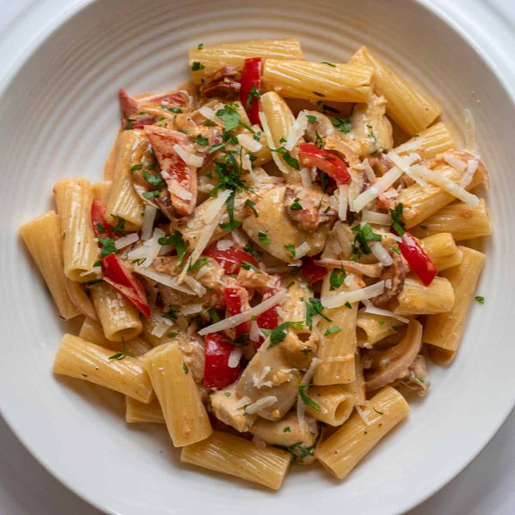 Creamy Chicken and Chorizo Pasta 